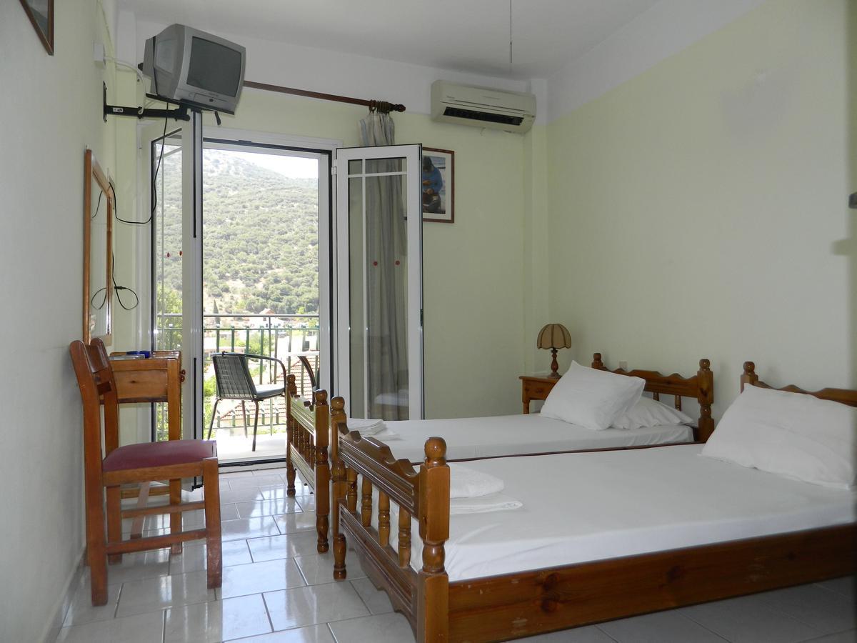 Logara'S Apartments Айя-Евфимия Экстерьер фото