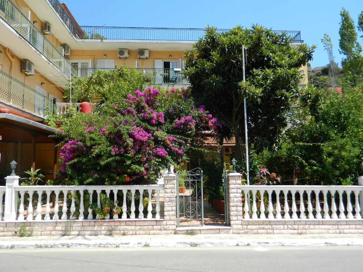 Logara'S Apartments Айя-Евфимия Экстерьер фото